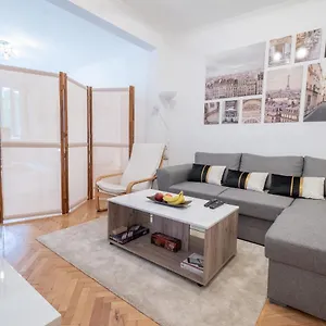 Vivid By Ndk And Vitosha Blvd With Free Secured Parking And Ac Σόφια
