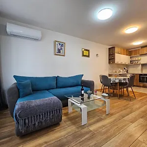 Brand New With Free Parking Near Center Σόφια